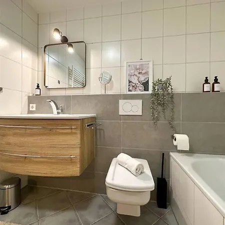 Apartment Appartio - Modern - Luxurioes - Netflix - Flughafennaehe - 55 Qm